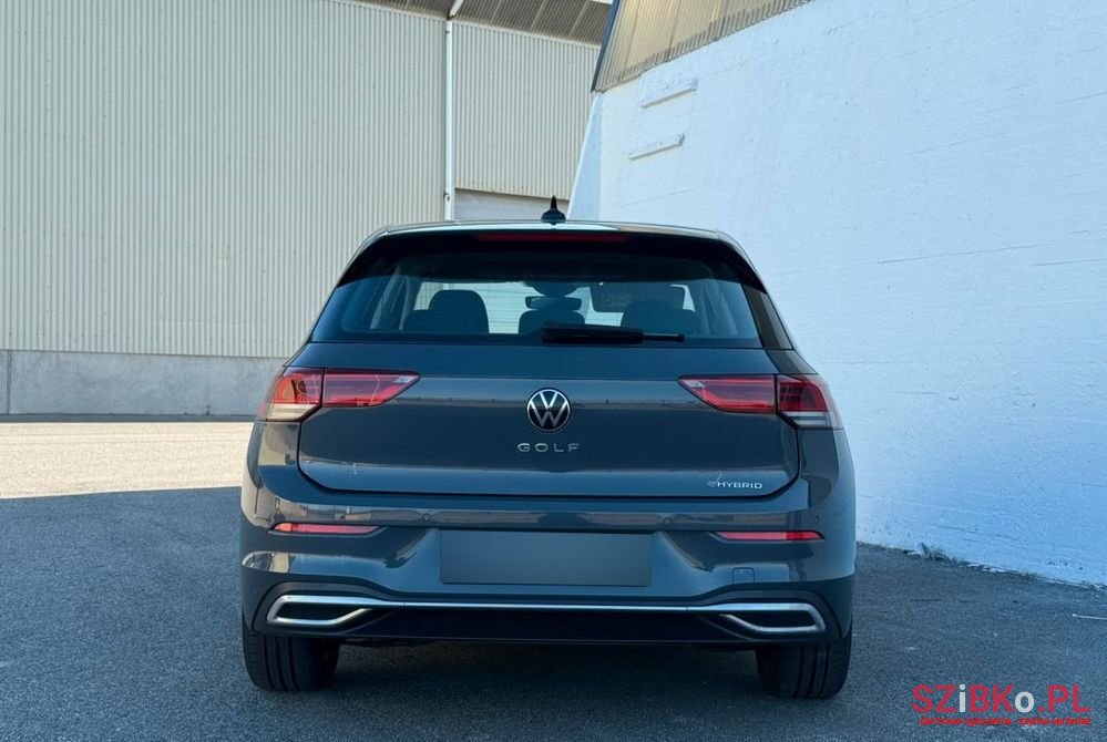 2021' Volkswagen Golf photo #4