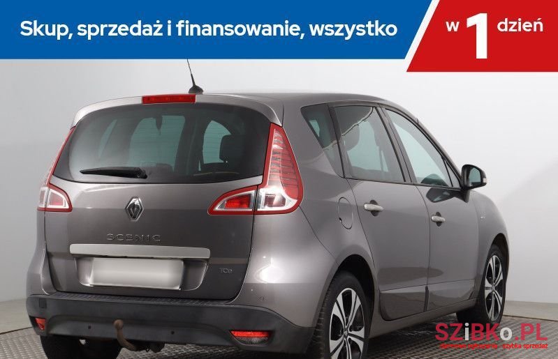 2011' Renault Scenic photo #4