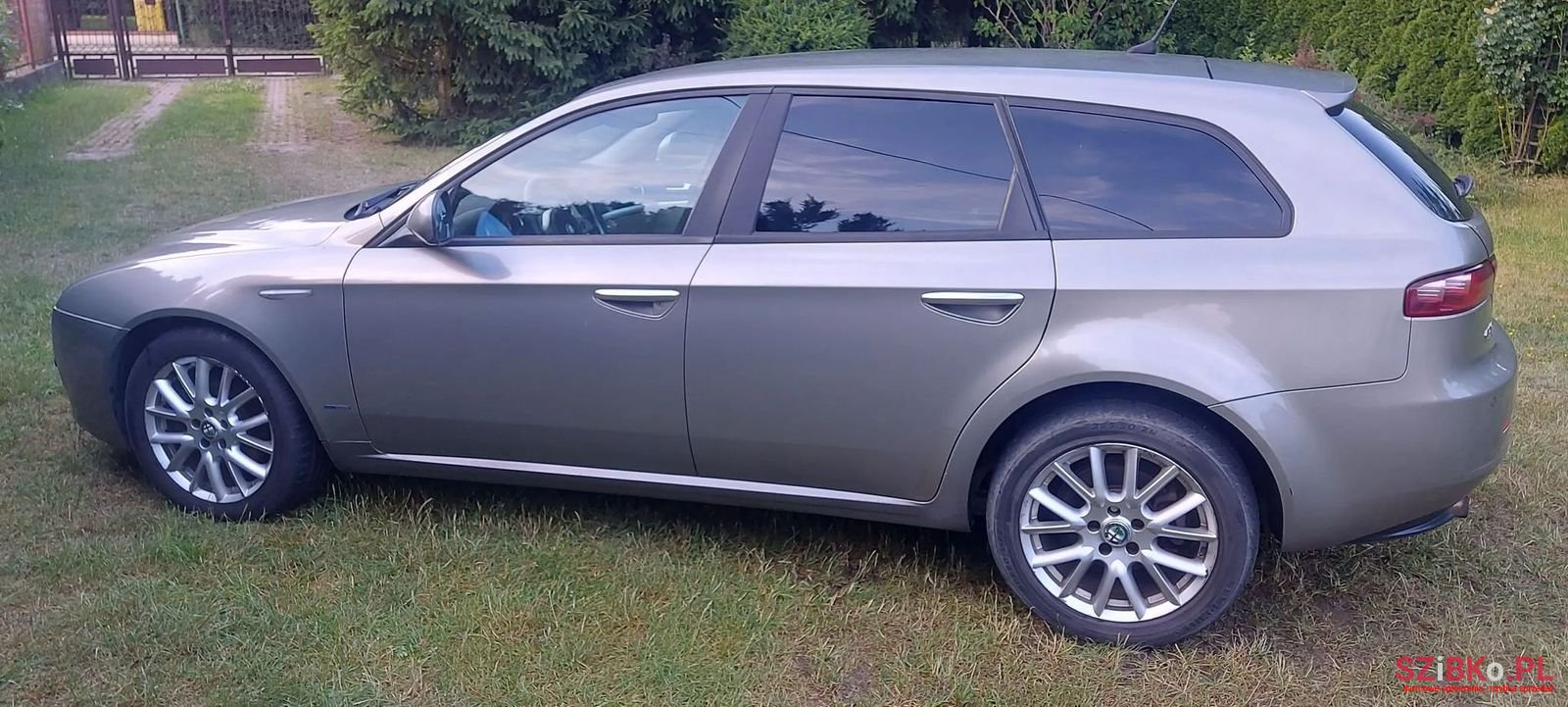 2007' Alfa Romeo 159 photo #4