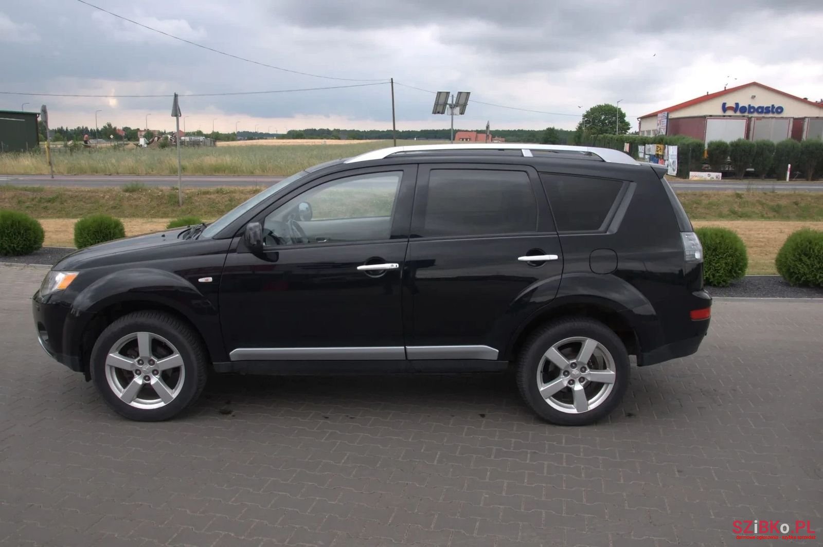 2006' Mitsubishi Outlander photo #2