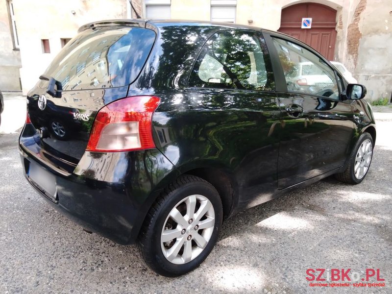 2006' Toyota Yaris 1.4 D-4D photo #3
