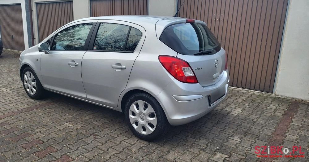 2009' Opel Corsa photo #3