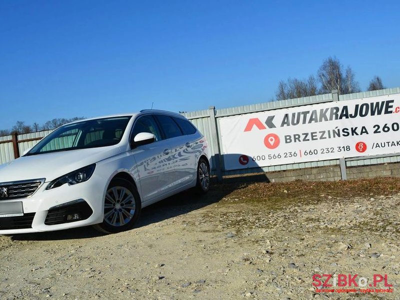2020' Peugeot 308 photo #1