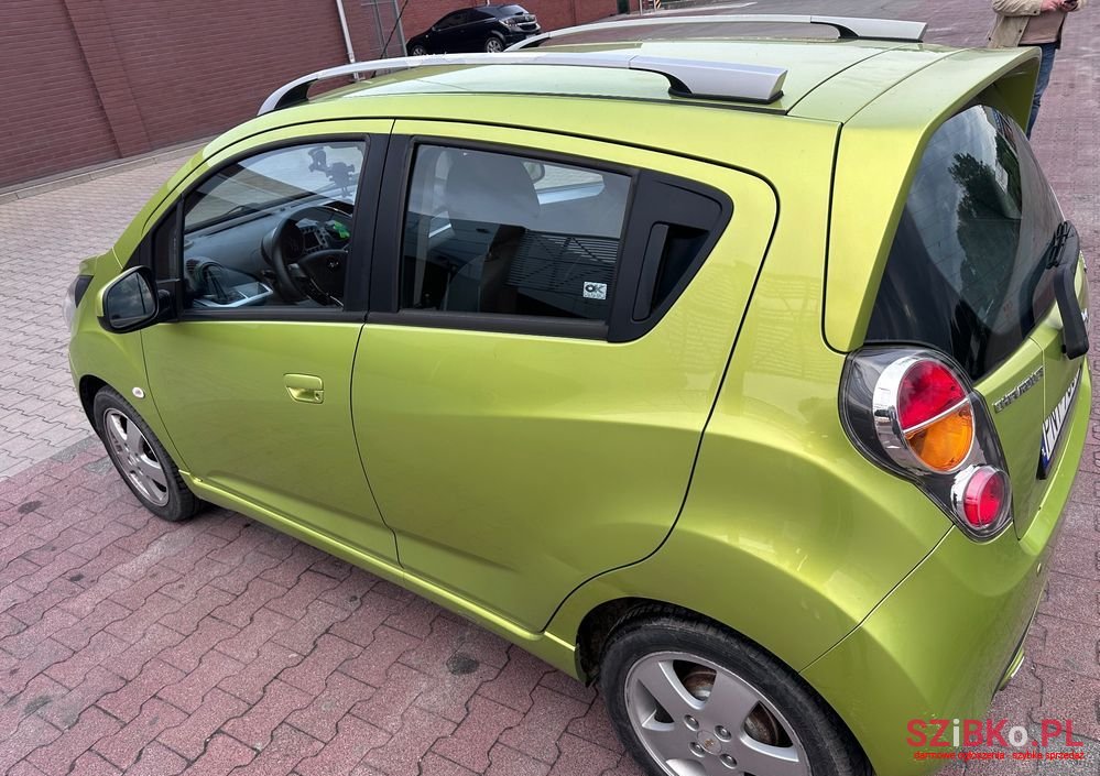 2010' Chevrolet Spark 1.2 Lt photo #2