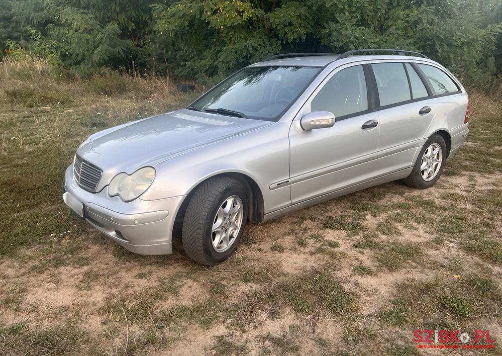 2003' Mercedes-Benz C-Class 180 T Kompressor photo #2