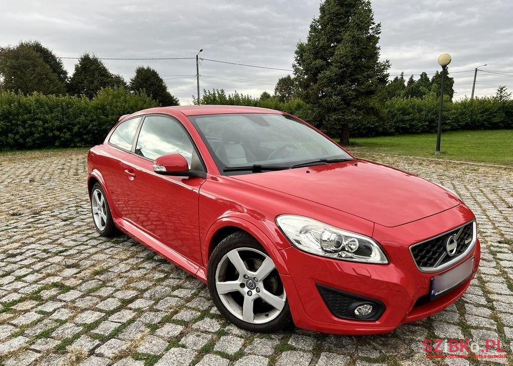 2011' Volvo C30 D2 R-Design photo #1