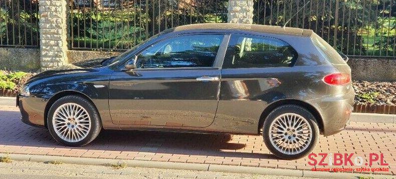 2007' Alfa Romeo 147 photo #1