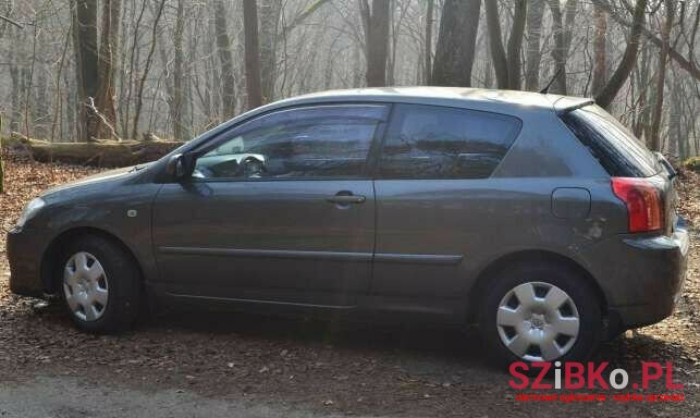 2004' Toyota Corolla photo #4