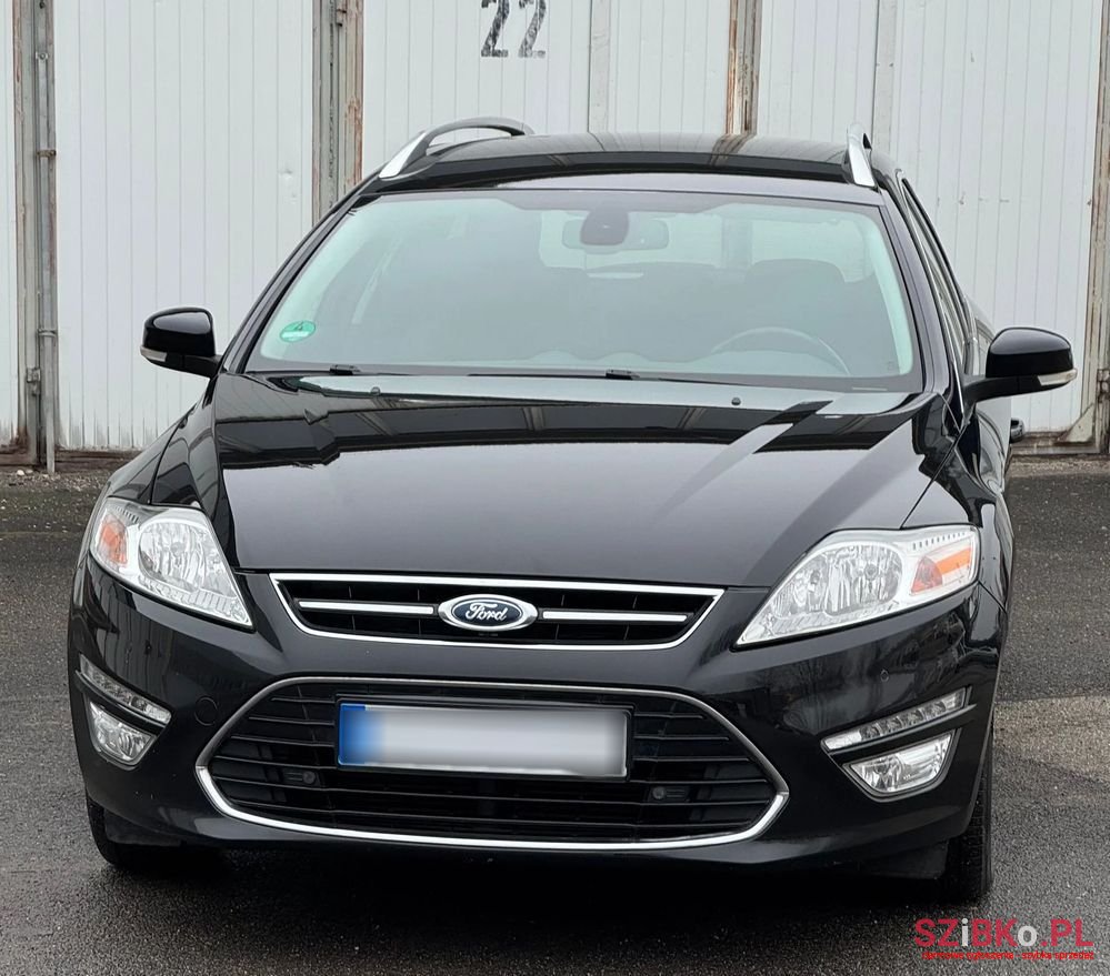 2011' Ford Mondeo photo #2