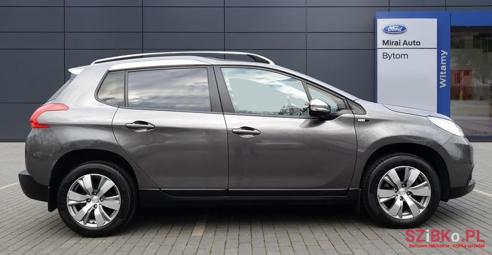 2015' Peugeot 2008 photo #6