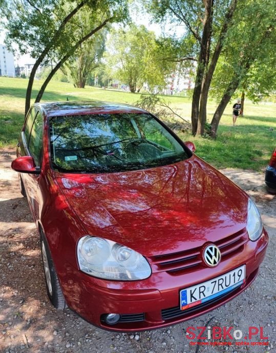 2005' Volkswagen Golf photo #4