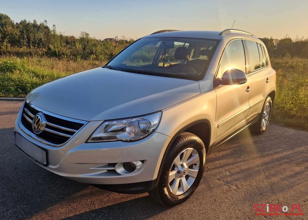 2010' Volkswagen Tiguan photo #1