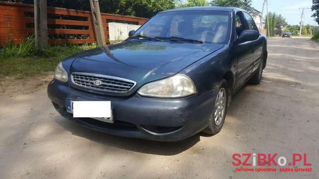 2000' Kia Clarus photo #1
