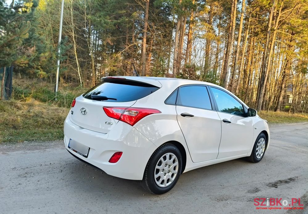 2014' Hyundai i30 1.4 Style photo #4