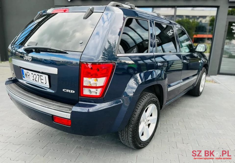 2008' Jeep Grand Cherokee photo #3
