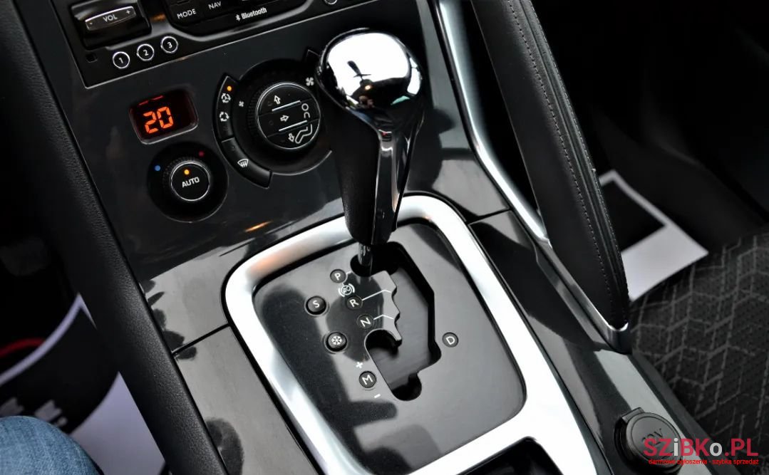 2015' Peugeot 3008 photo #3