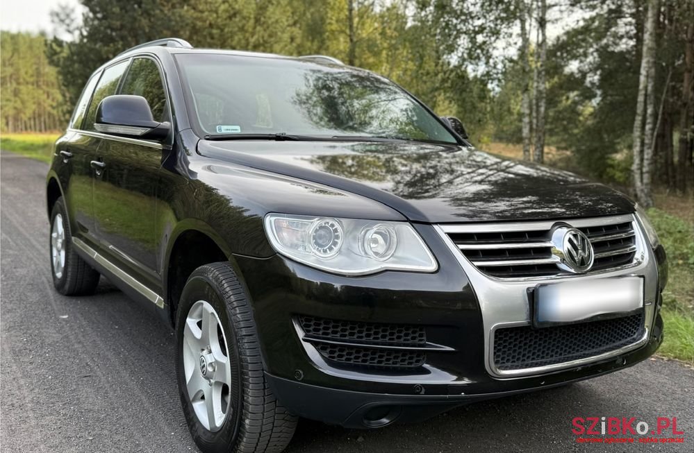 2007' Volkswagen Touareg photo #1