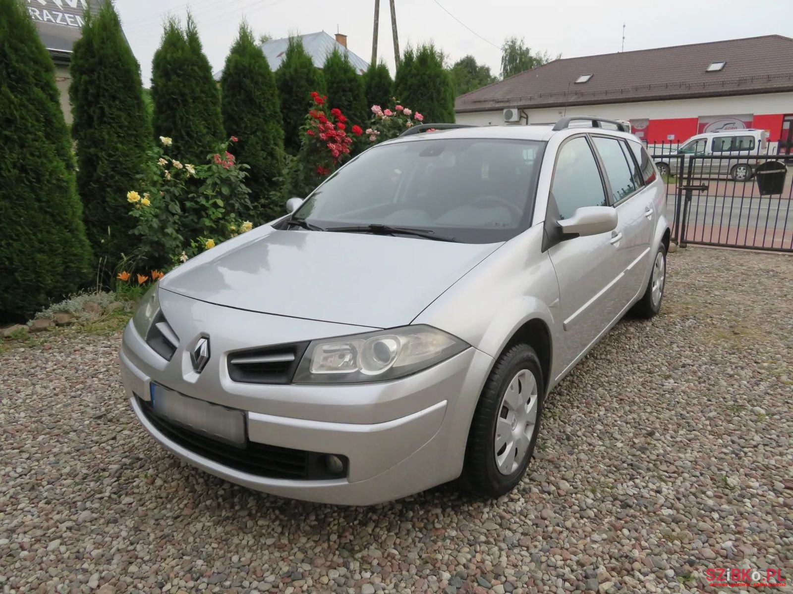 2009' Renault Megane photo #1