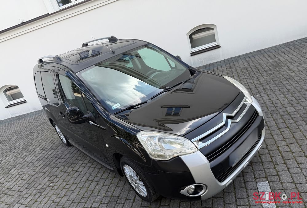 2010' Citroen Berlingo Multispace photo #6