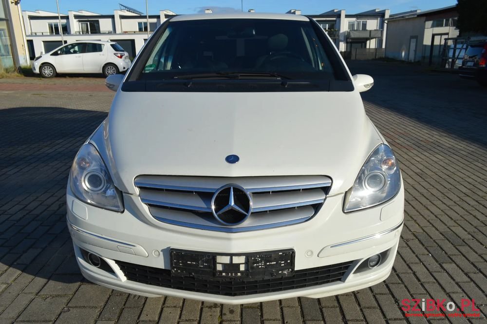 2008' Mercedes-Benz B-Class 180 Cdi photo #2