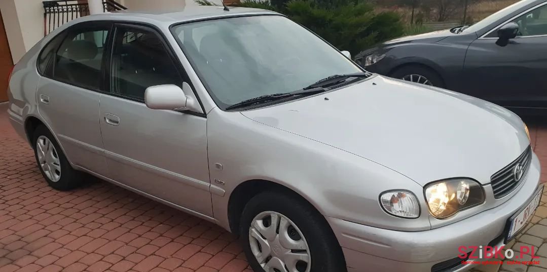 2001' Toyota Corolla photo #3