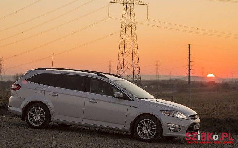 2010' Ford Mondeo photo #1