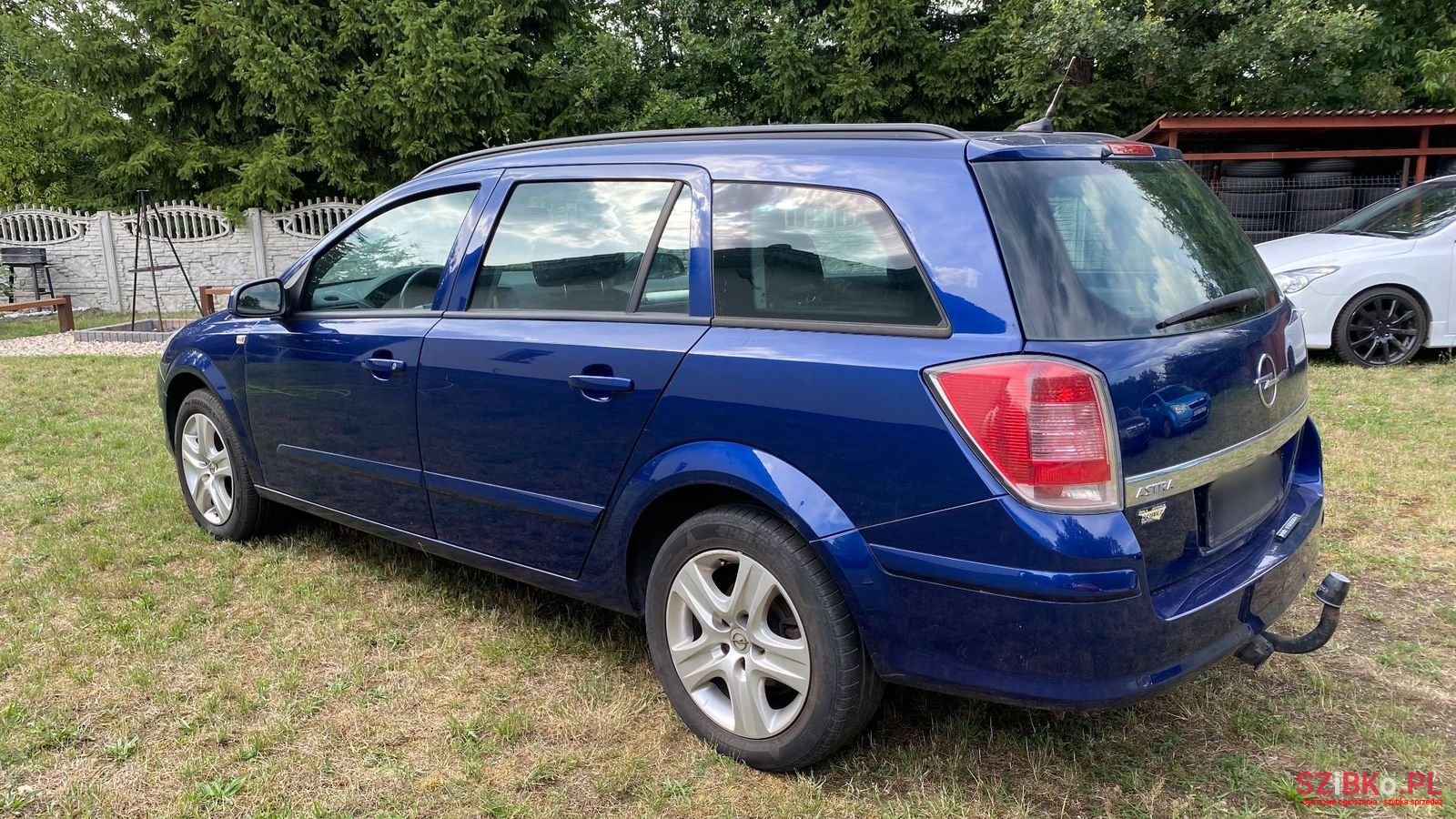 2009' Opel Astra photo #3