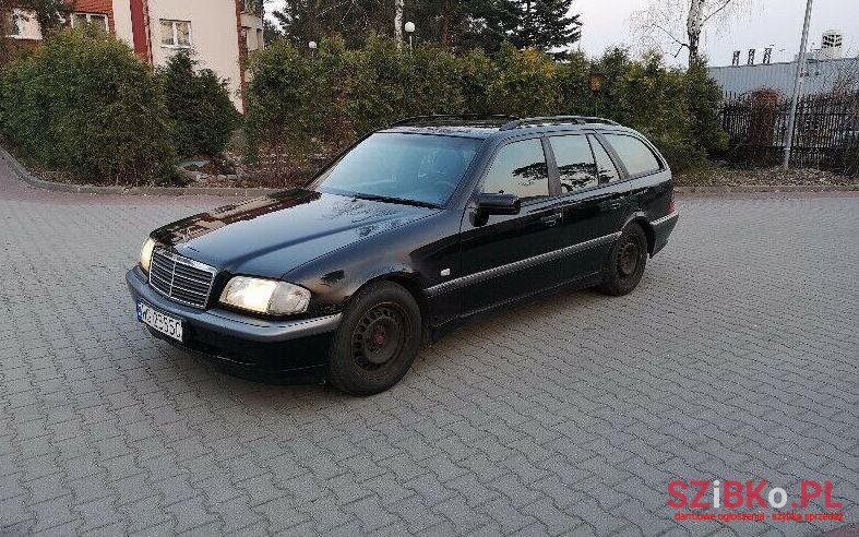 2000' Mercedes-Benz Klasa C photo #1