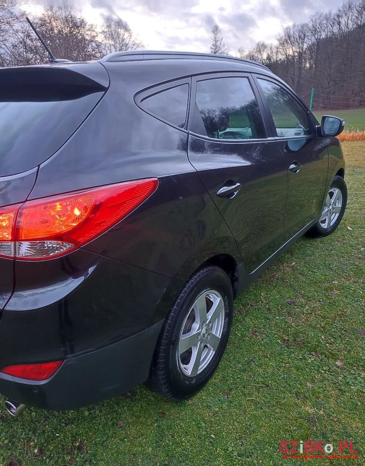 2011' Hyundai ix35 photo #4