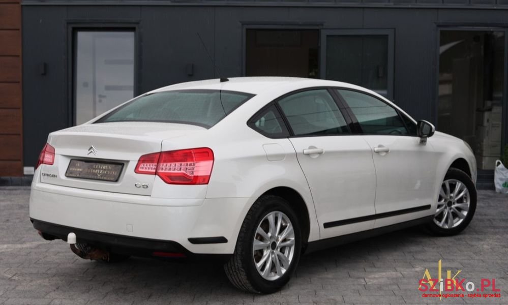2010' Citroen C5 photo #4