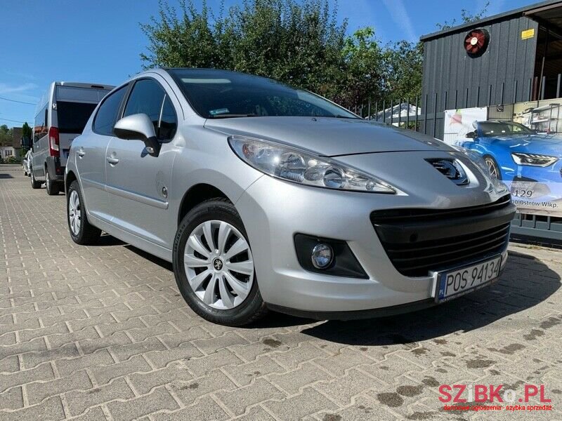 2010' Peugeot 207 photo #3