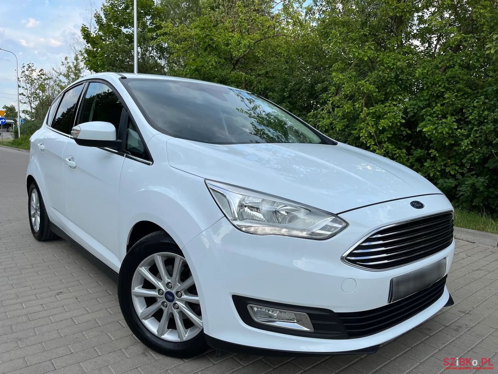 2017' Ford C-MAX photo #1