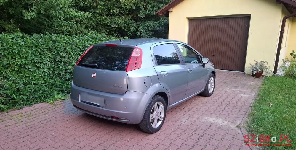 2008' Fiat Grande Punto 1.4 T-Jet 16V Sport photo #3