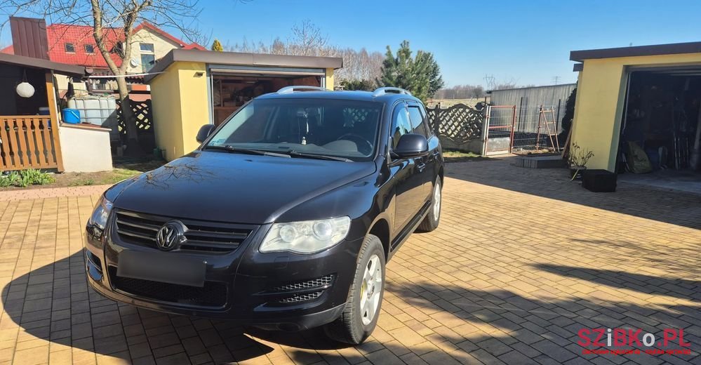 2007' Volkswagen Touareg photo #6