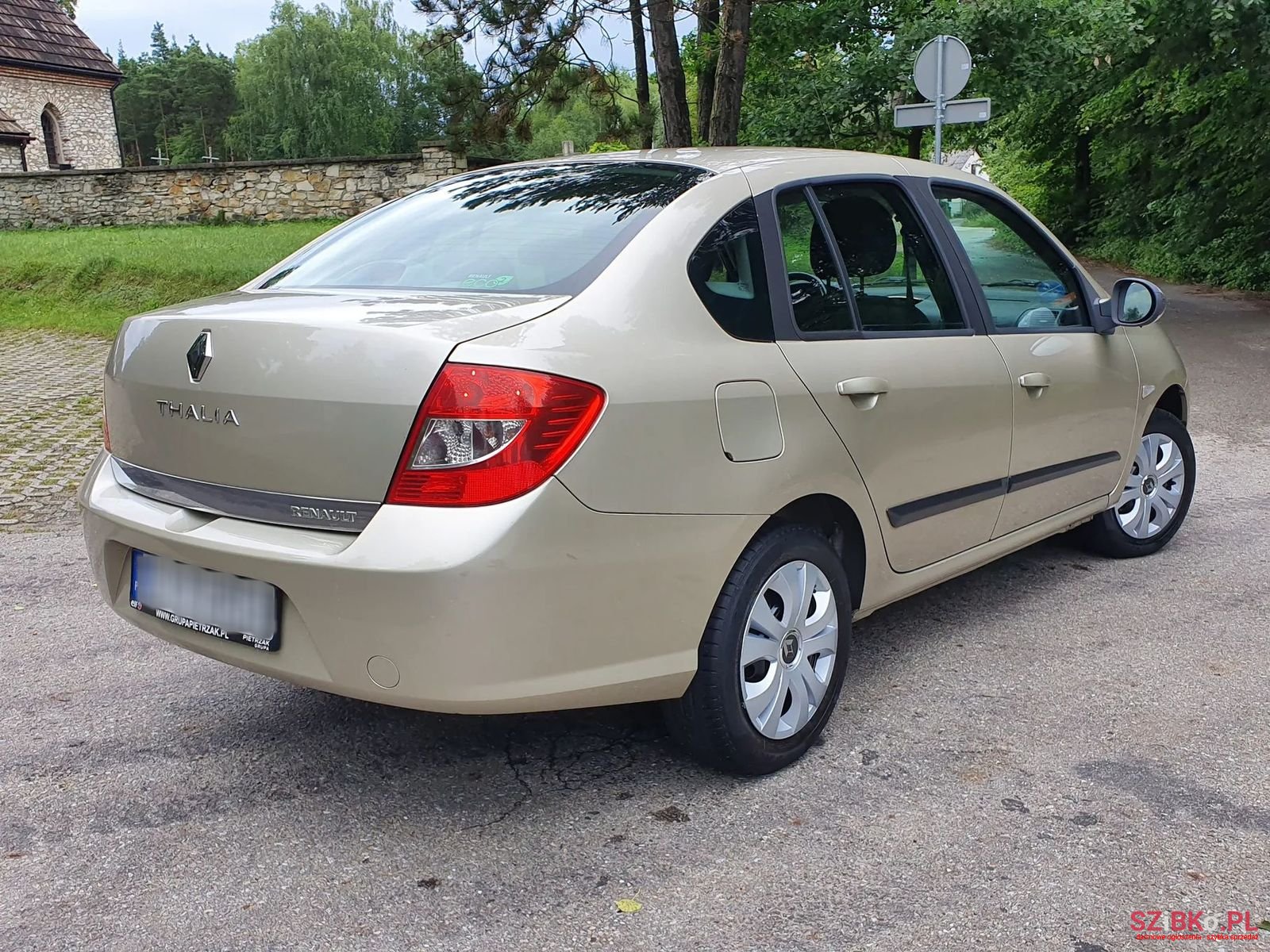 2011' Renault Thalia photo #4