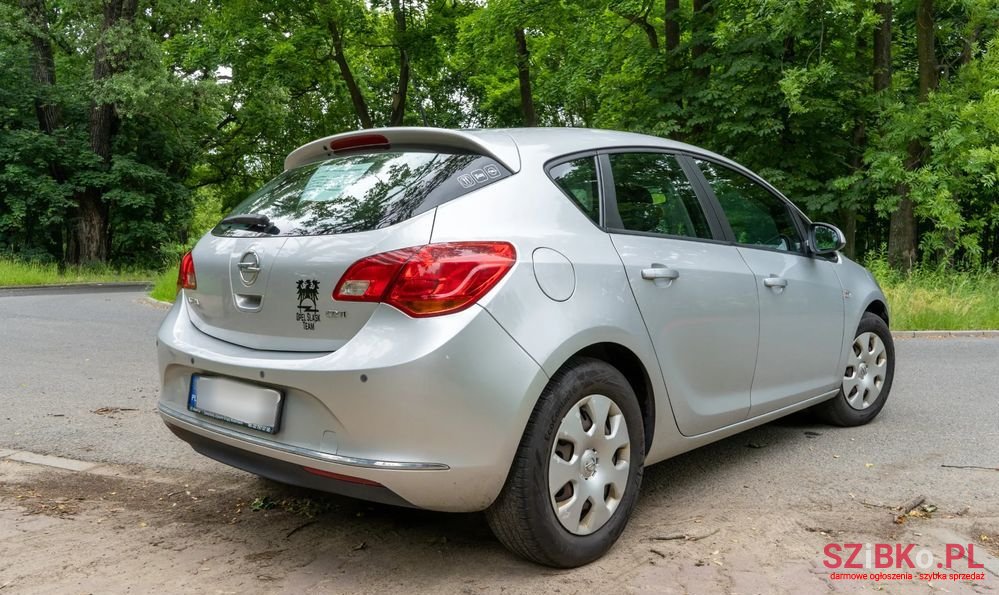 2013' Opel Astra Iv 1.7 Cdti Enjoy photo #5