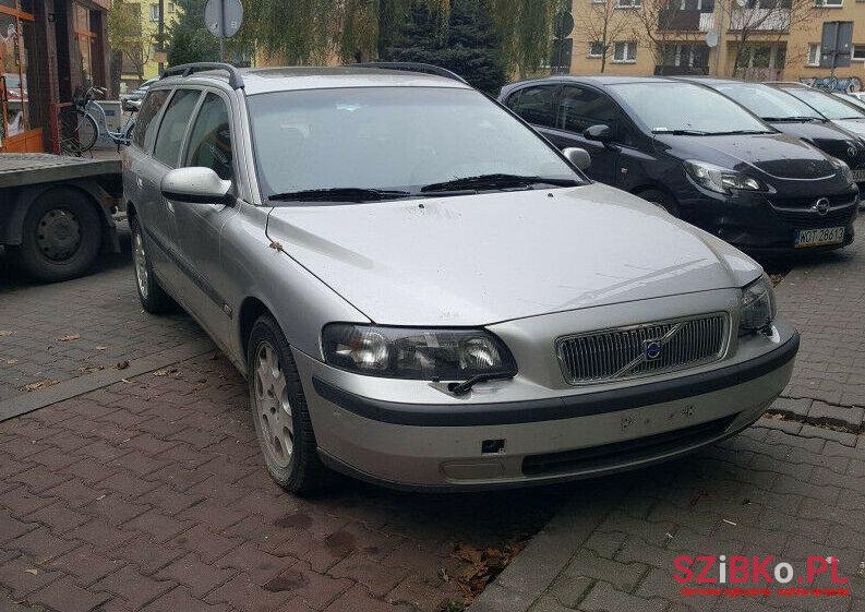 2000' Volvo V70 photo #1