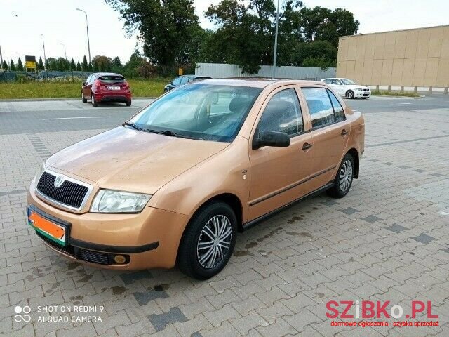 2001' Skoda Fabia photo #1