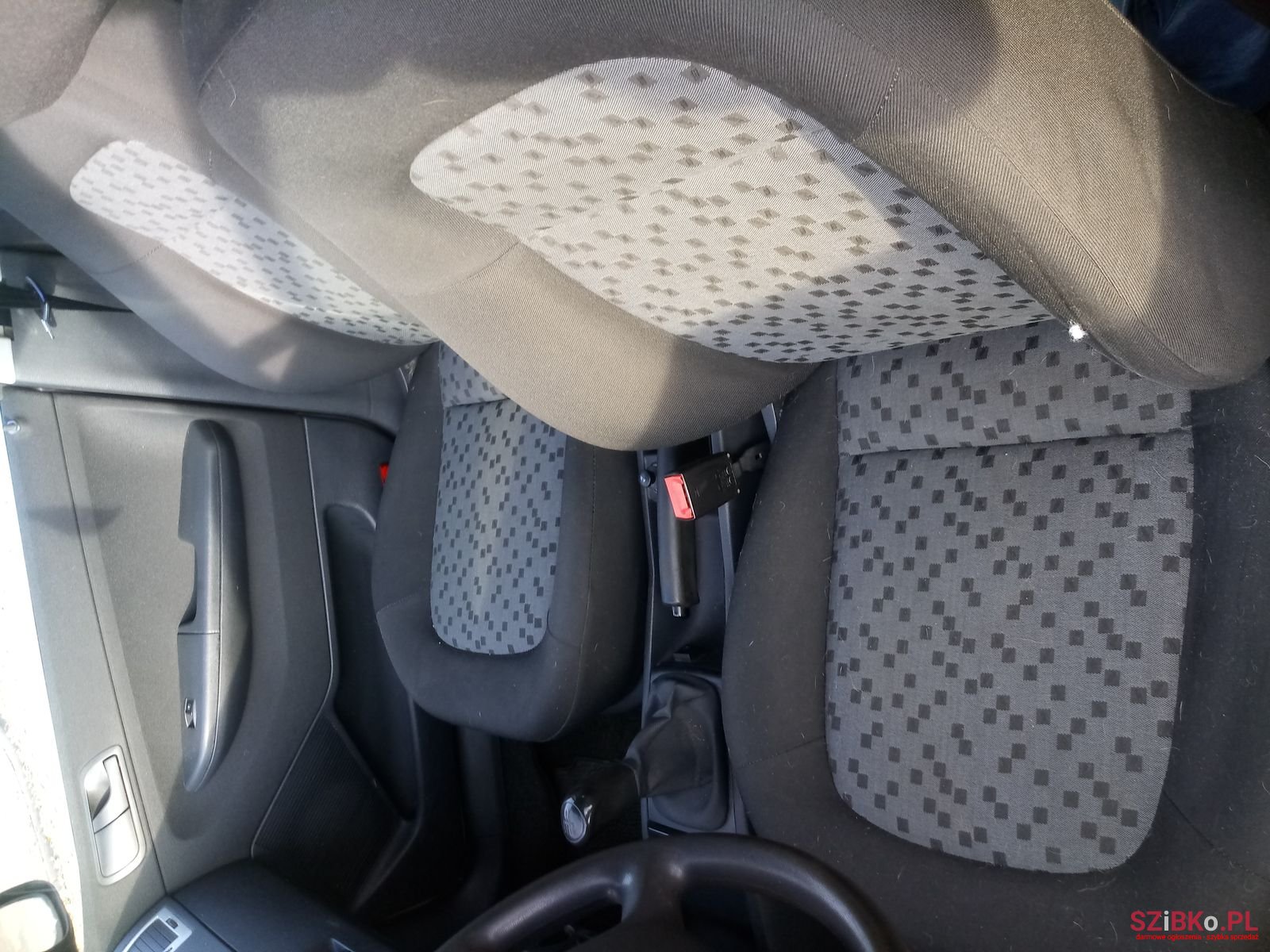 2004' Skoda Fabia photo #2