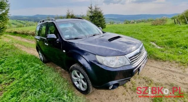 2010' Subaru Forester photo #1