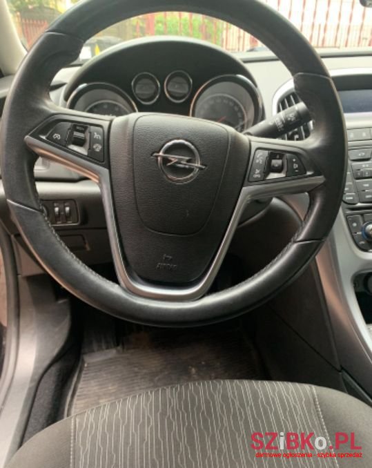2016' Opel Astra photo #6