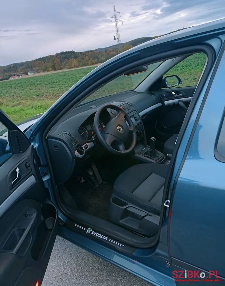 2007' Skoda Octavia 1.6 Classic photo #4