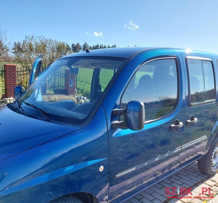 2005' Fiat Doblo photo #2