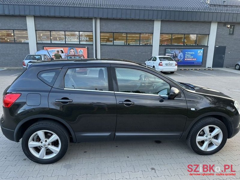 2008' Nissan Qashqai 2.0 Dci 4X4 Tekna photo #6