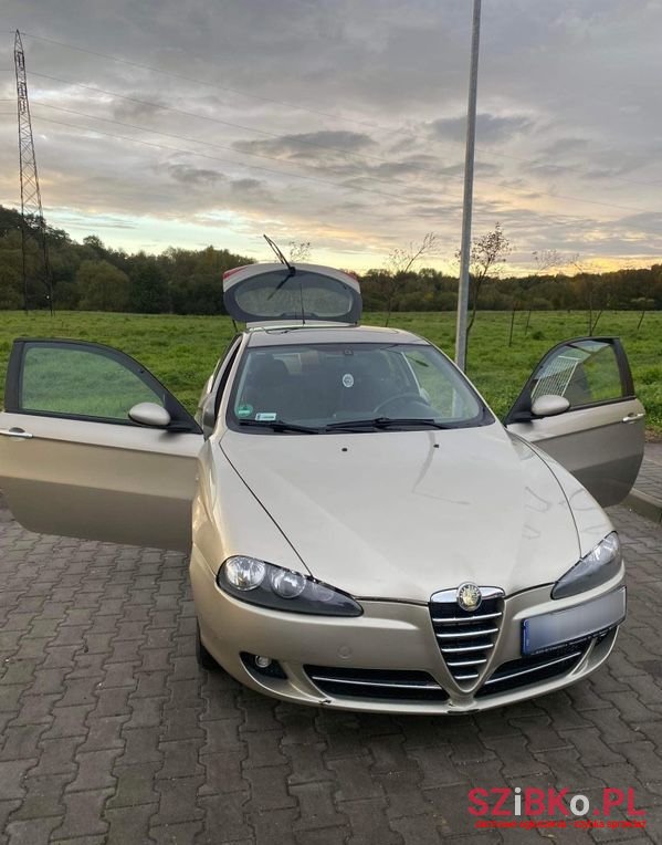 2006' Alfa Romeo 147 photo #3