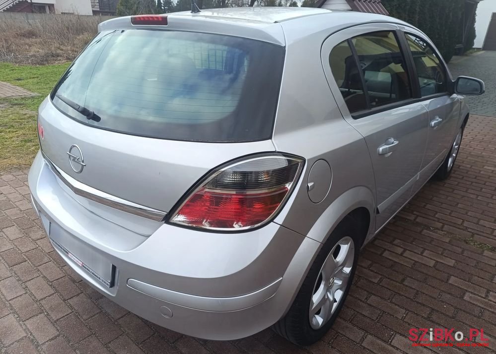 2008' Opel Astra Iii 1.4 Elegance photo #4