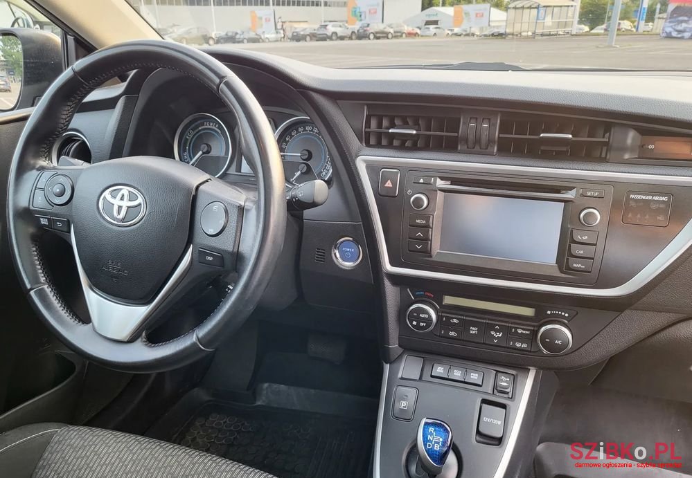 2014' Toyota Auris photo #5