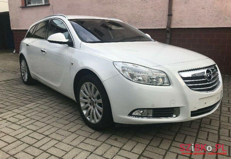 2009' Opel Insignia photo #1