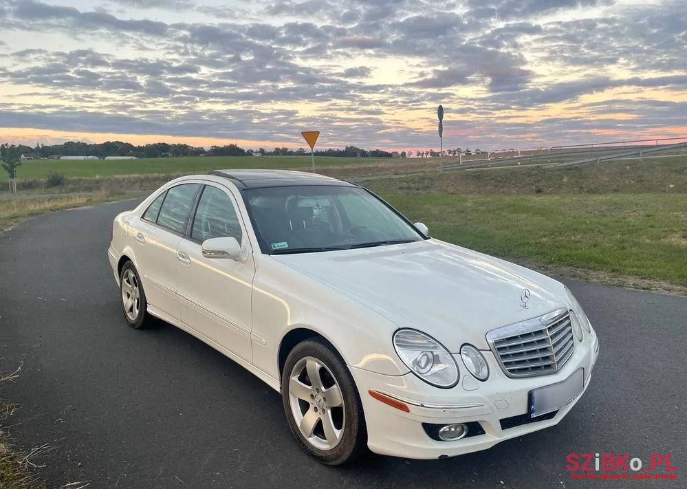 2007' Mercedes-Benz E-Class photo #6