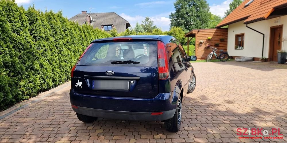 2004' Ford Fiesta photo #3